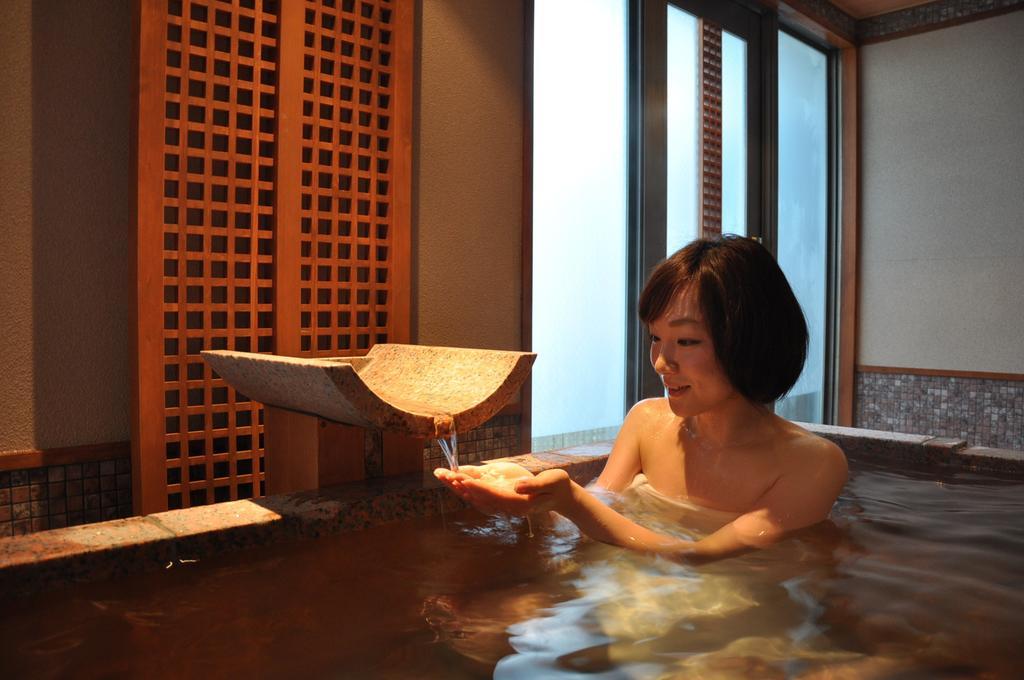こんぴら温泉 貸切湯の宿 ことね Котохира Экстерьер фото